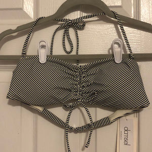 NWT Bandeau Bikini Top Size Medium